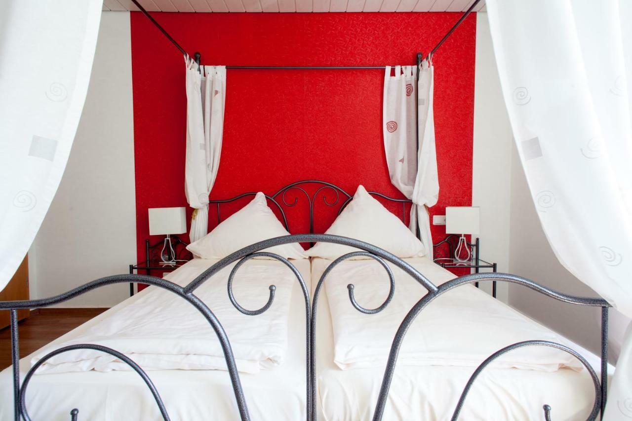 Hotel Nassauer Hof 3*